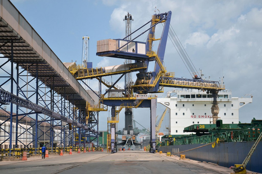 Porto do Itaqui é uma alternativa para uma equação entre o escoamento da produção e custo de transporte.