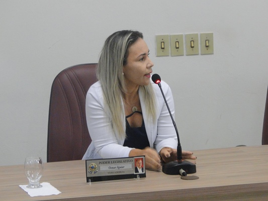 Liza Pires reivindica recuperação de estrada e Rafael Cruz denuncia falta de cadeiras no Hospital de Coelho Neto
